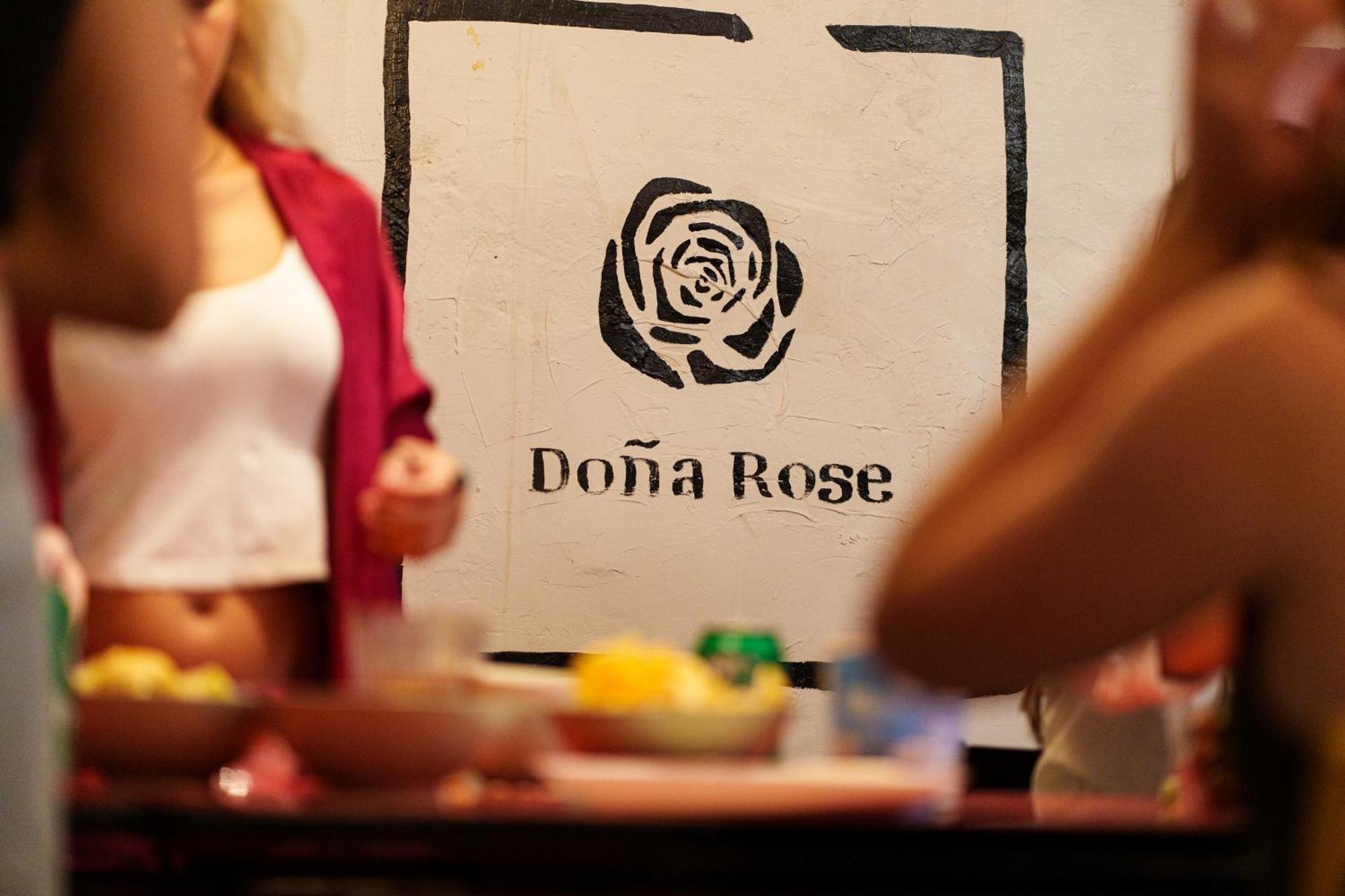 Dona Rose Surf Hostel لاس بالماس دي غران كاناريا المظهر الخارجي الصورة