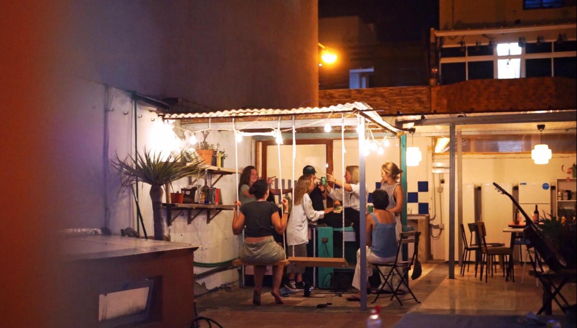 Dona Rose Surf Hostel لاس بالماس دي غران كاناريا المظهر الخارجي الصورة